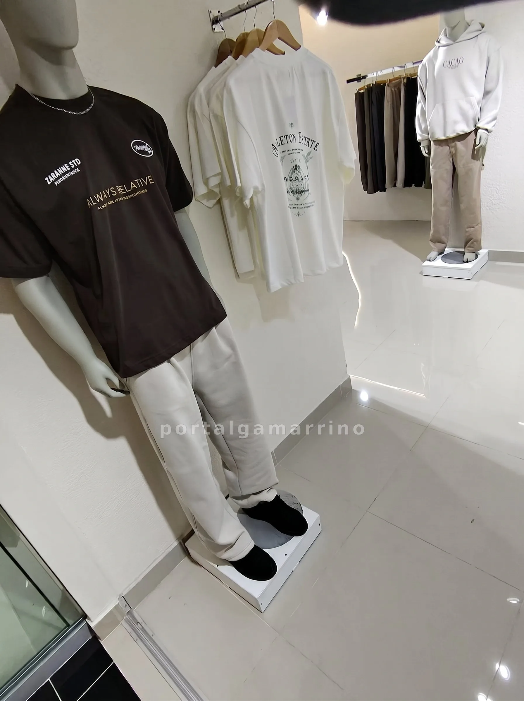 Tienda de Ropa Casual y Denim · Ropa y Moda · Ropa para hombre — foto 2