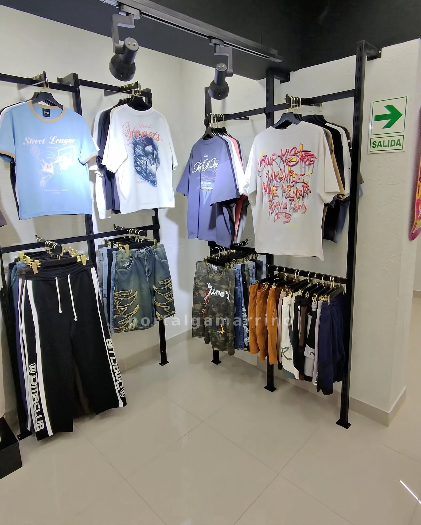Tienda de Ropa Urbana y Streetwear · Ropa y Moda · Ropa para Hombre y Mujer — foto 3