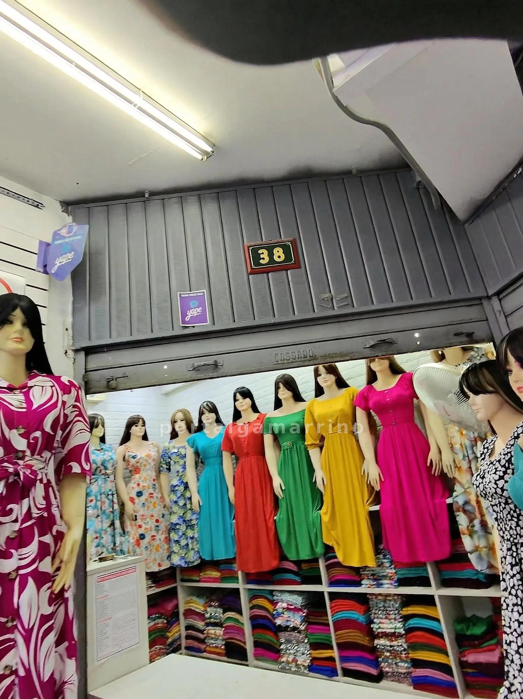 Tienda de Vestidos Largos Para Mujer · Ropa y Moda · Vestidos — foto 2
