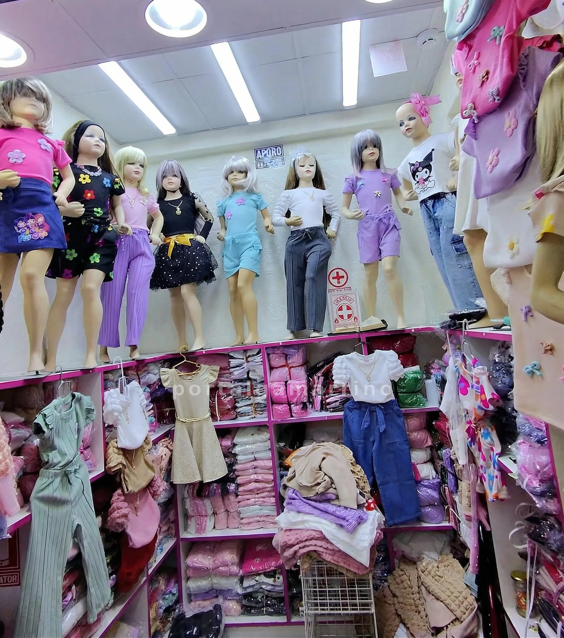 Tienda de ropa infantil para niña con conjuntos y vestidos · Ropa Infantil · Ropa para Niñas — foto 1