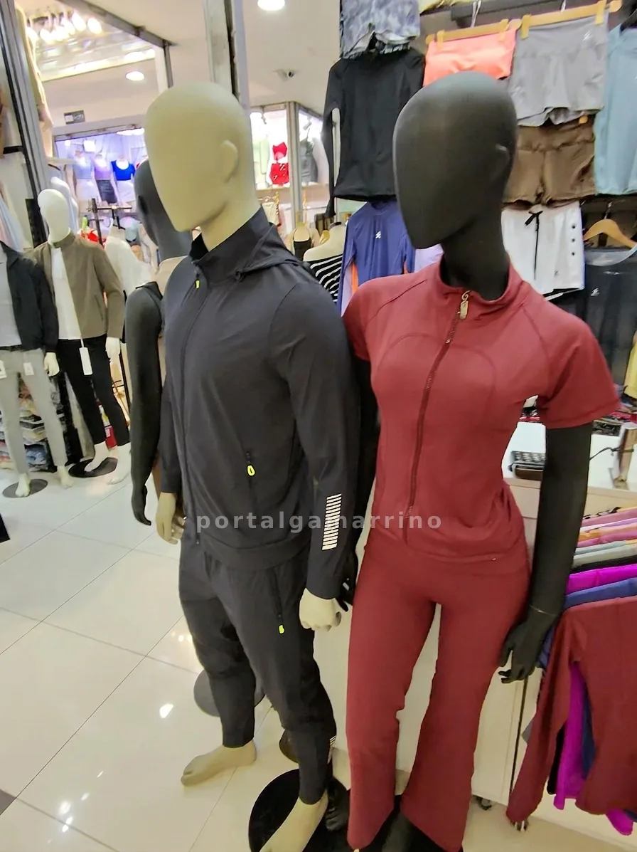 Tienda de ropa deportiva para mujer y hombre · Ropa Deportiva · Ropa Deportiva — foto 2