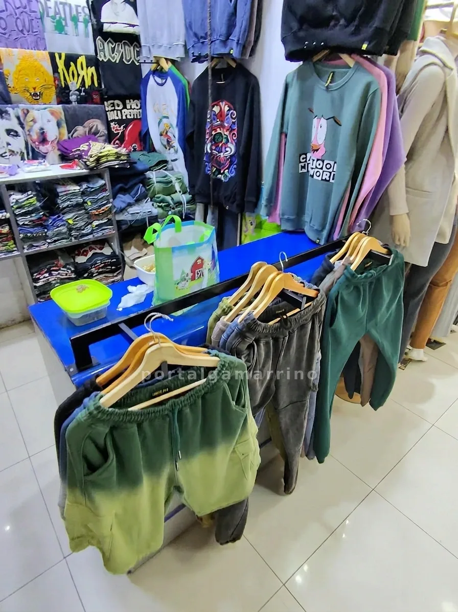 Tienda de polos y poleras urbanas estampadas · Ropa y Moda · Ropa Casual — foto 2