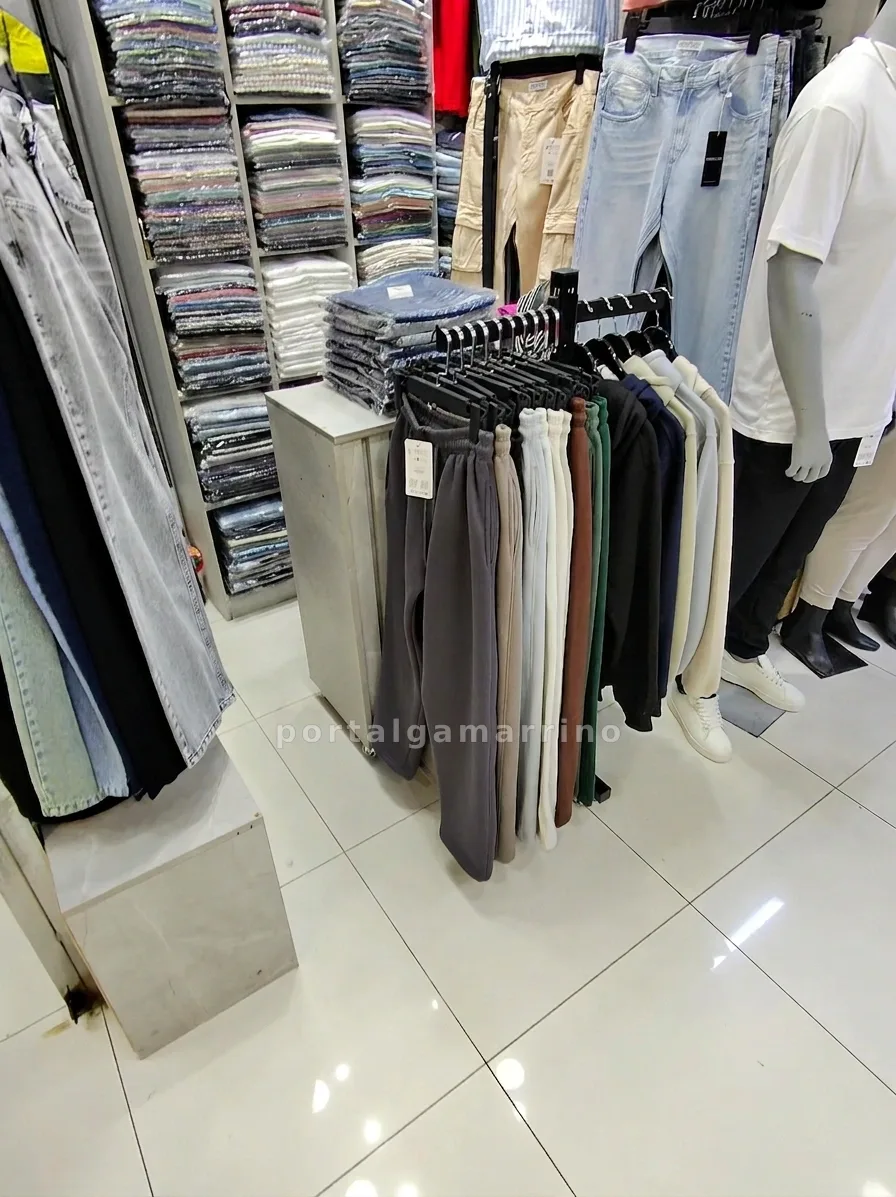 Tienda de ropa casual para mujer y jeans · Ropa de Mujer · Ropa para mujer — foto 2