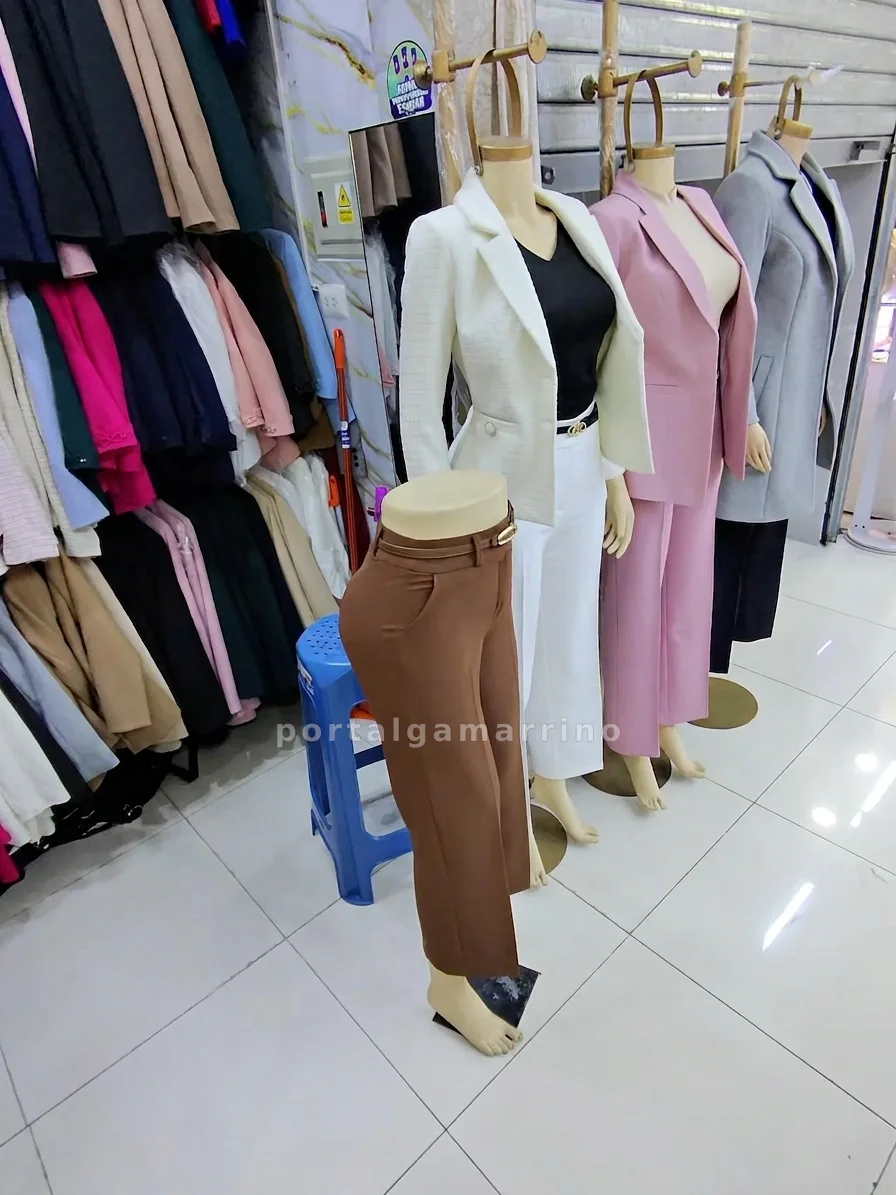 Tienda de ropa elegante para mujer y oficina · Ropa de Mujer · Ropa Elegante para Mujer — foto 4