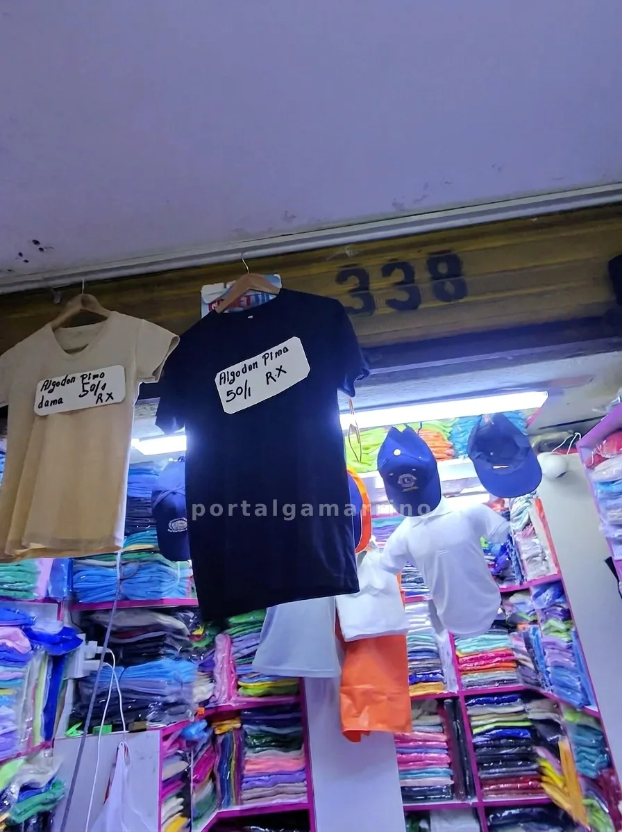 Tienda de polos, camiseros y gorras publicitarias · Ropa y Moda · Polos y Camiseros — foto 2