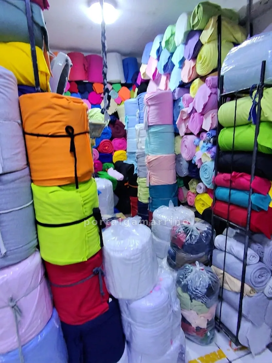 Tienda de telas por rollo en varios colores — Galería YUYI