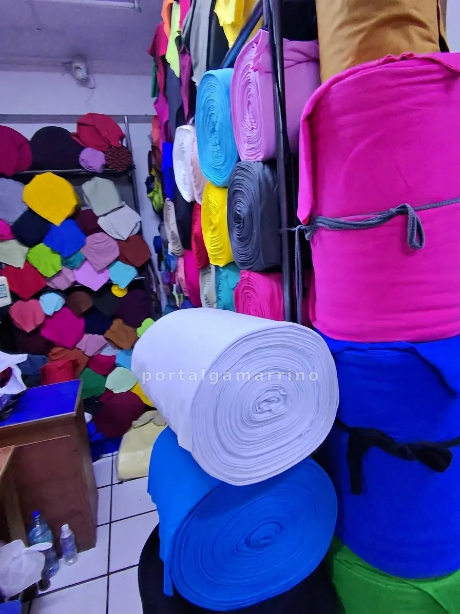 Tienda de telas en rollo de colores — Galería YUYI