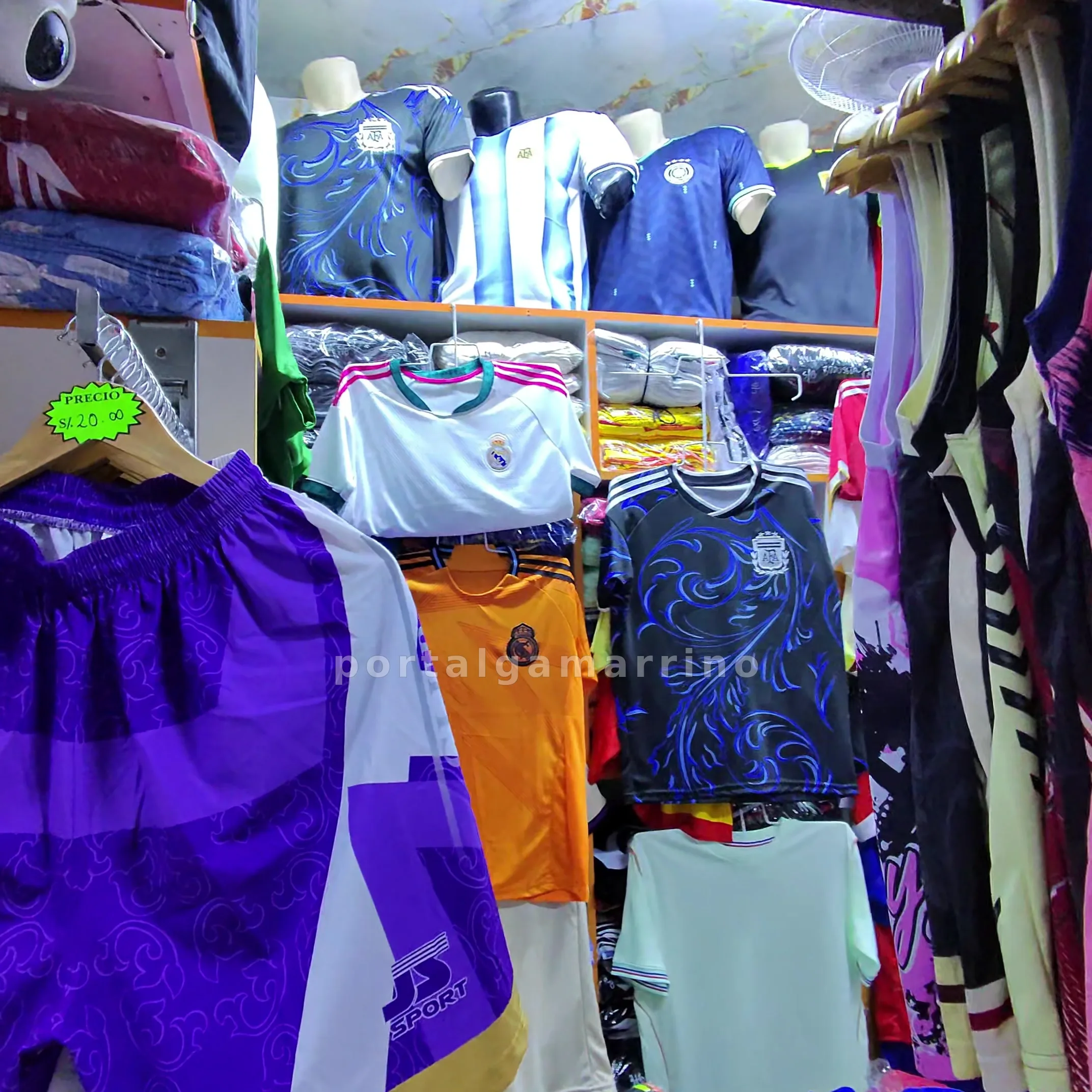 Tienda de camisetas de fĂștbol y conjuntos deportivos · Ropa Deportiva · Ropa Deportiva â foto 3