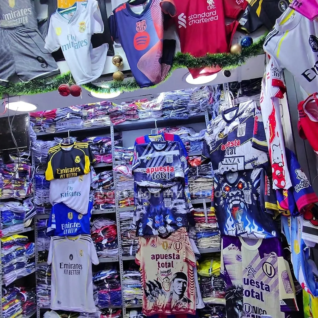 Tienda de camisetas y shorts de fútbol · Ropa Deportiva · Camisetas Deportivas — foto 3