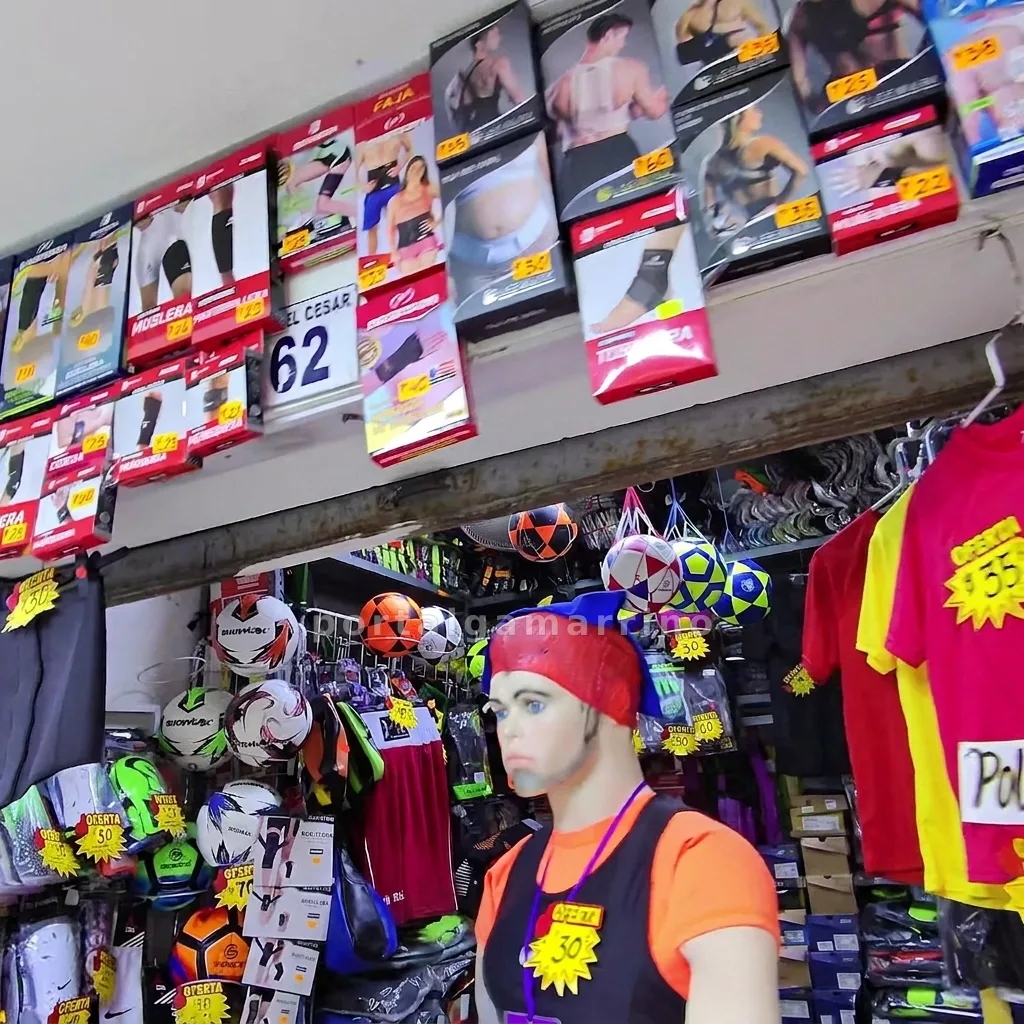 Tienda de accesorios deportivos y fajas · Ropa Deportiva · Ropa Deportiva — foto 3
