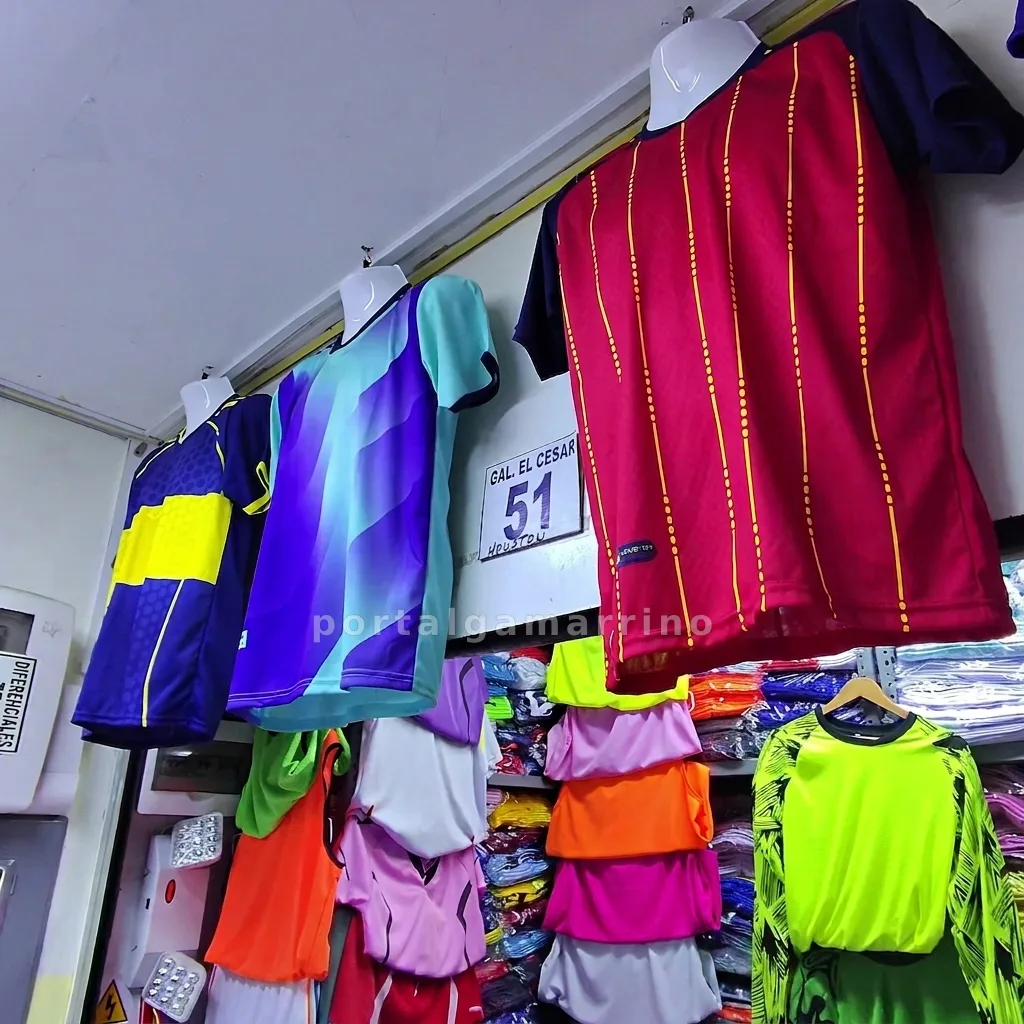 Tienda de polos deportivos y básicos · Ropa Deportiva · Camisetas Deportivas — foto 4