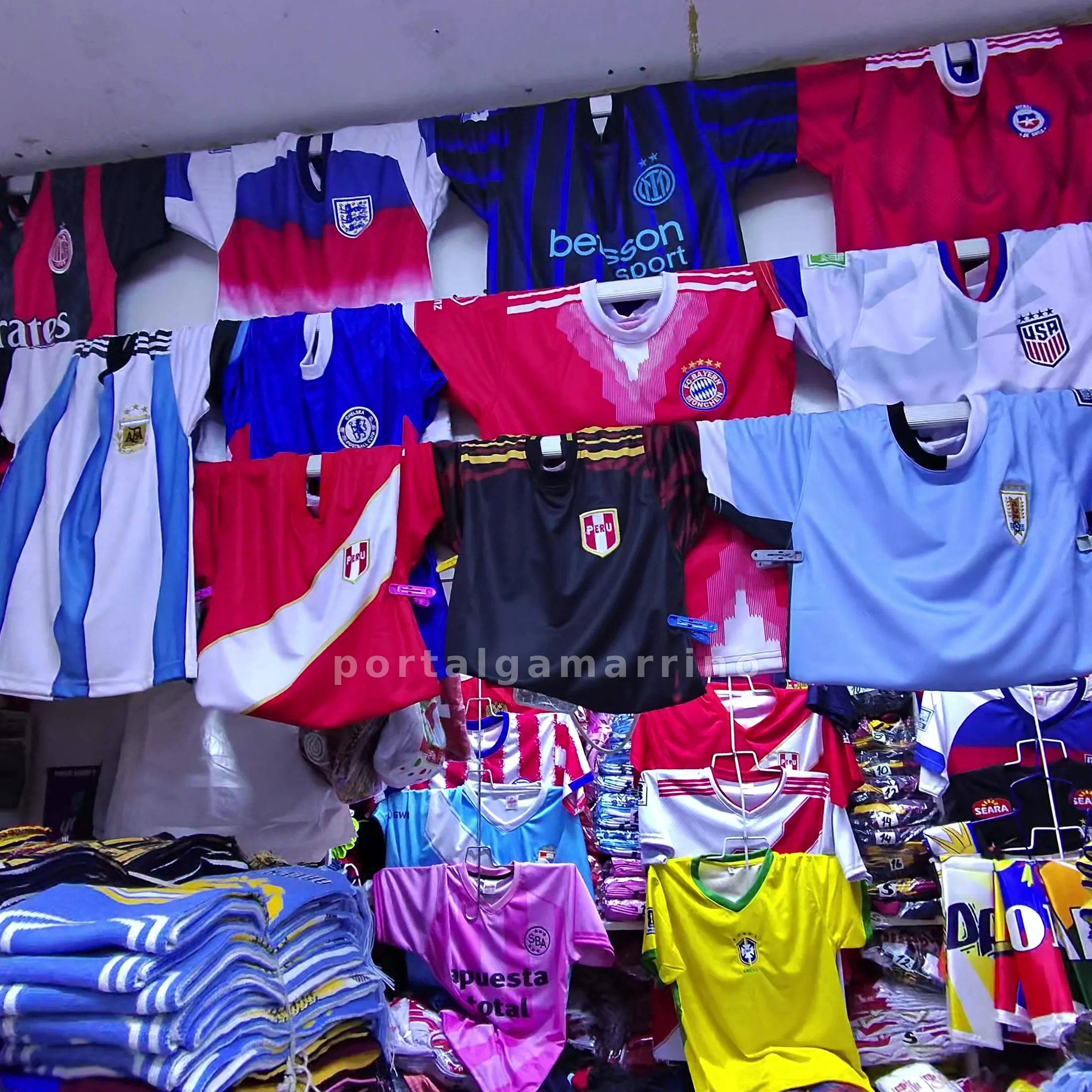 Tienda de camisetas de fĂștbol y bufandas deportivas · Ropa Deportiva · Ropa Deportiva â foto 4