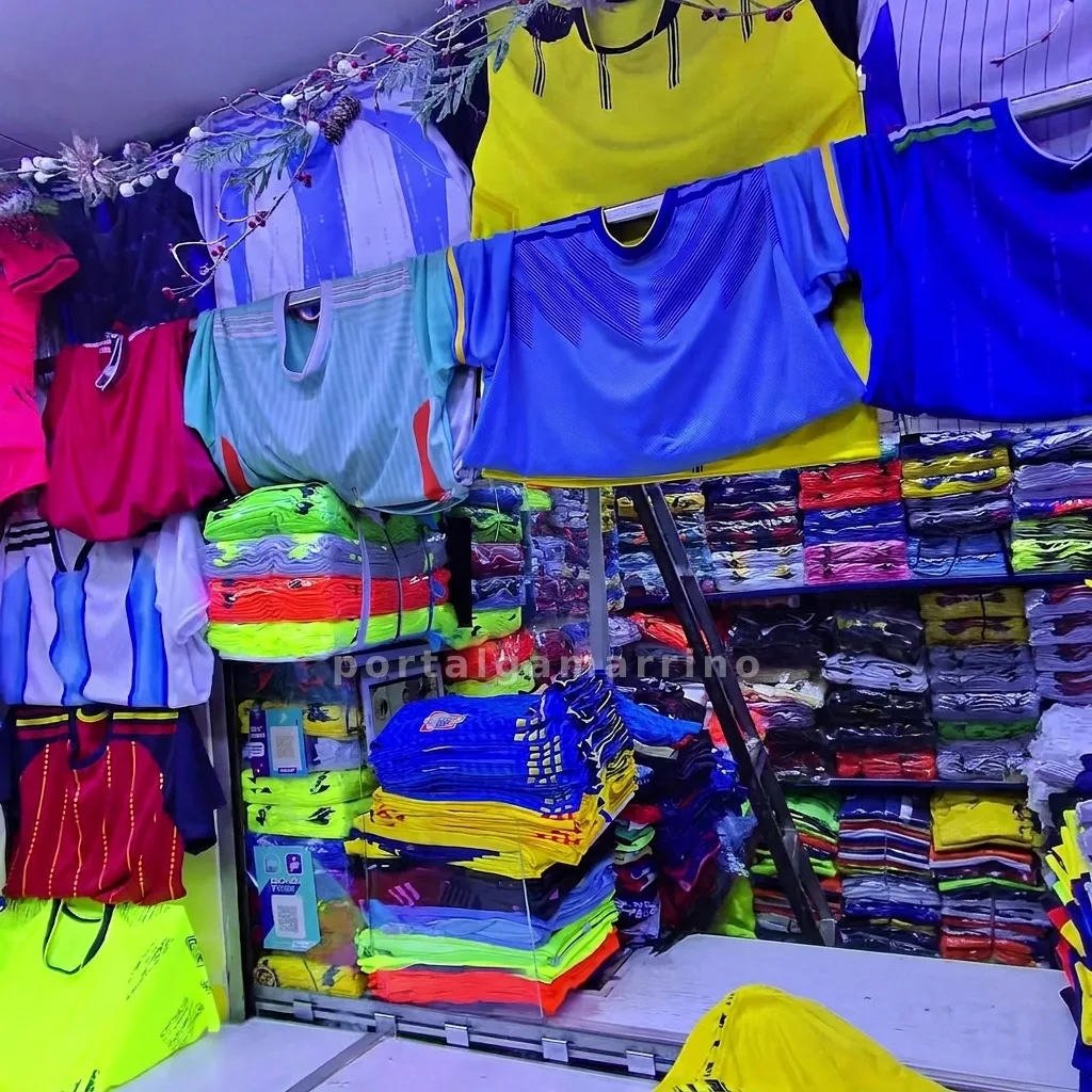 Tienda de camisetas y uniformes deportivos · Ropa Deportiva · Ropa Deportiva â foto 2