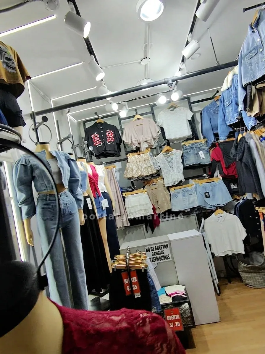 Tienda de ropa juvenil para mujer en denim y casual · Ropa de Mujer · Ropa para mujer — foto 2