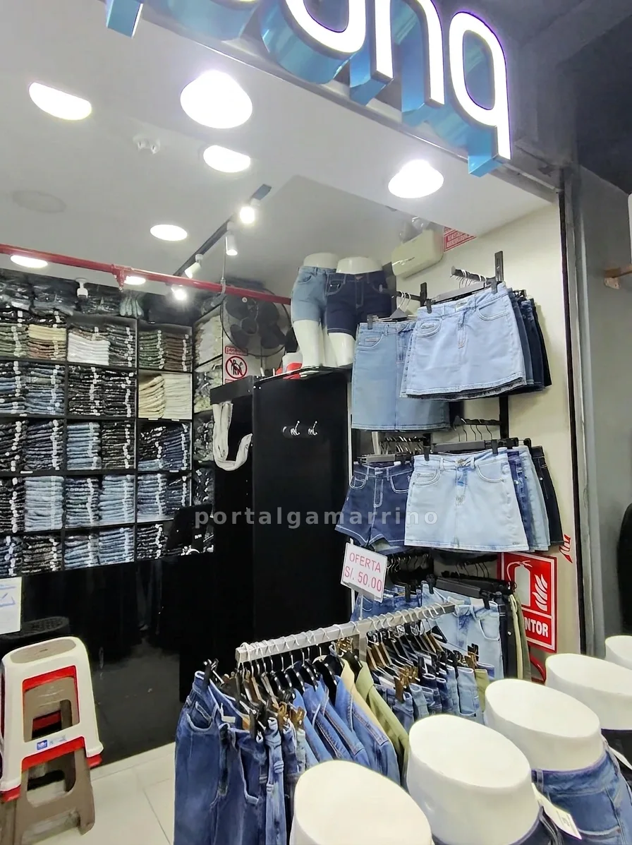 Tienda de jeans y faldas denim para mujer · Jeans · Denim para Mujer — foto 1