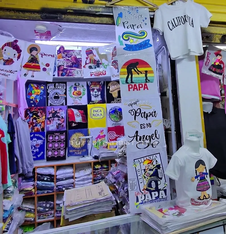 Tienda de polos estampados y personalizados — Galería Santa Rosa