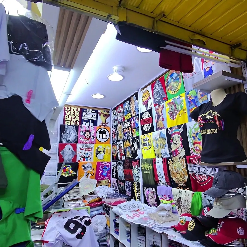 Tienda de polos estampados y gorras con diseños peruanos · Ropa y Moda · Variado — foto 1