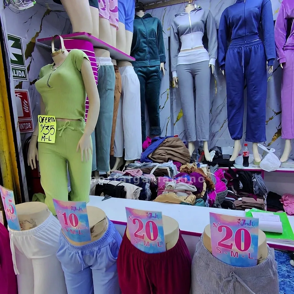 Tienda de conjuntos deportivos y pantalones para mujer · Ropa Deportiva · Leggings y Joggers para Mujer — foto 2