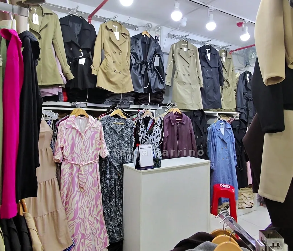 Tienda de trenchs y vestidos para mujer · Ropa de Mujer · Ropa para mujer — foto 2
