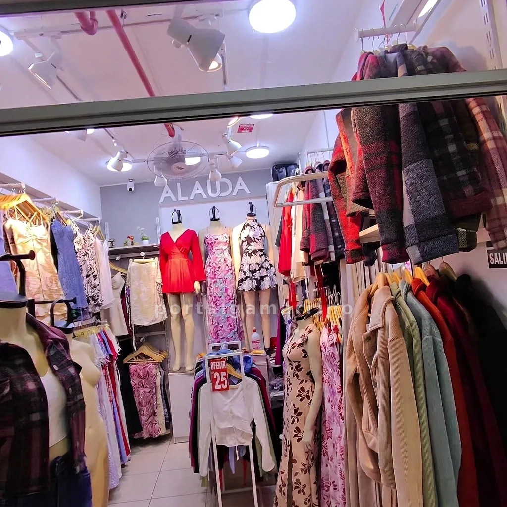 Tienda de vestidos y ropa casual para mujer · Ropa de Mujer · Ropa para mujer — foto 2