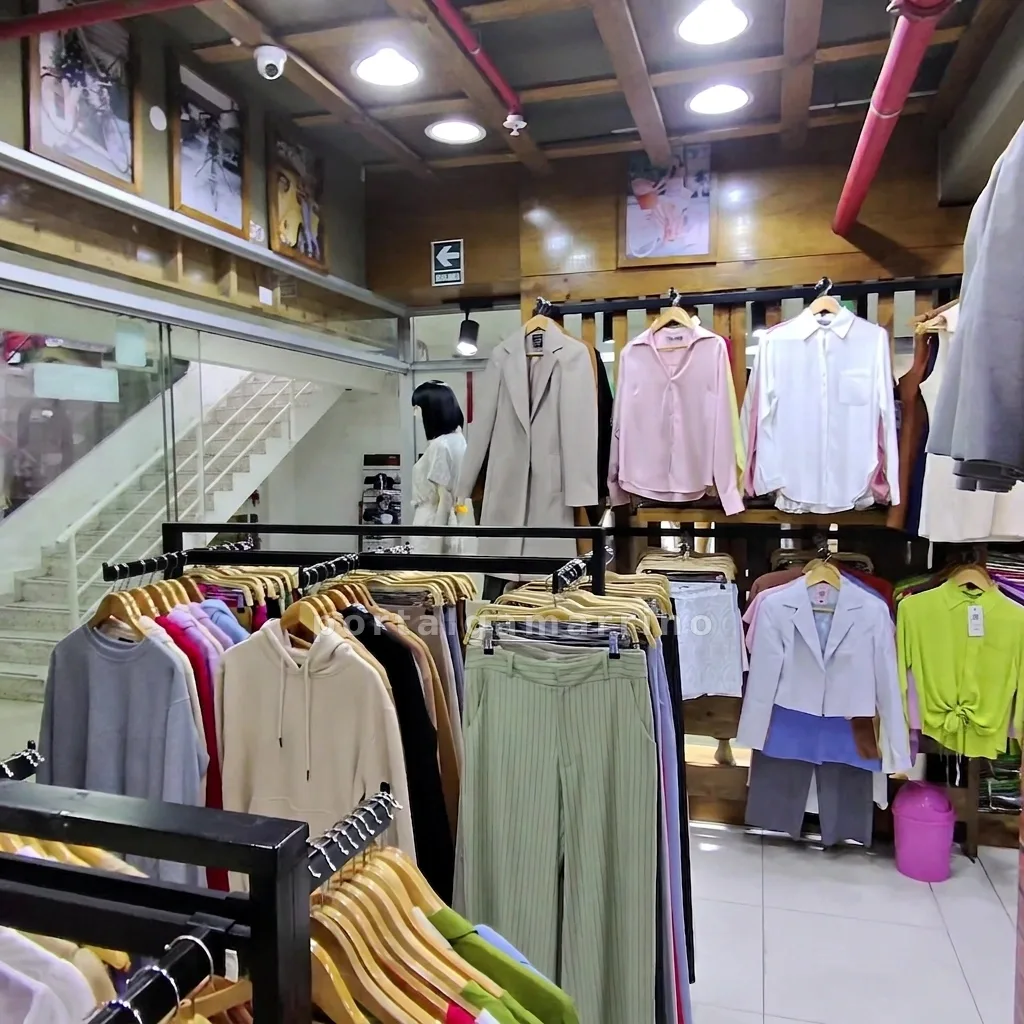 Tienda de blusas, sacos y pantalones para mujer · Ropa de Mujer · Ropa para mujer — foto 3