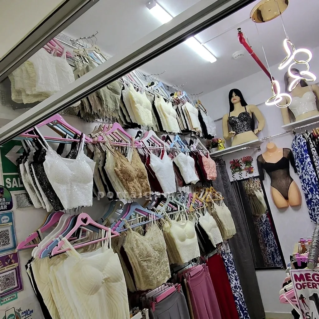 Tienda de tops, bodys y blusas para mujer · Ropa de Mujer · Tops y Corsets — foto 3