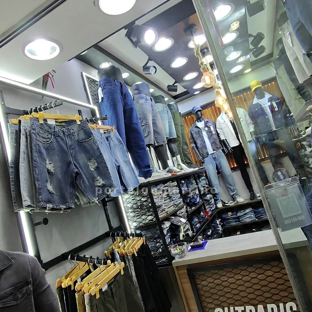 Tienda de jeans y casacas denim para hombre · Jeans · Denim para Hombre y Mujer — foto 4