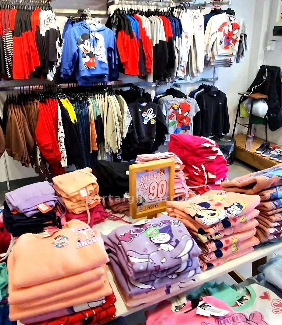 Tienda de ropa infantil con poleras y conjuntos · Ropa Infantil · Ropa para Niños y Niñas — foto 4