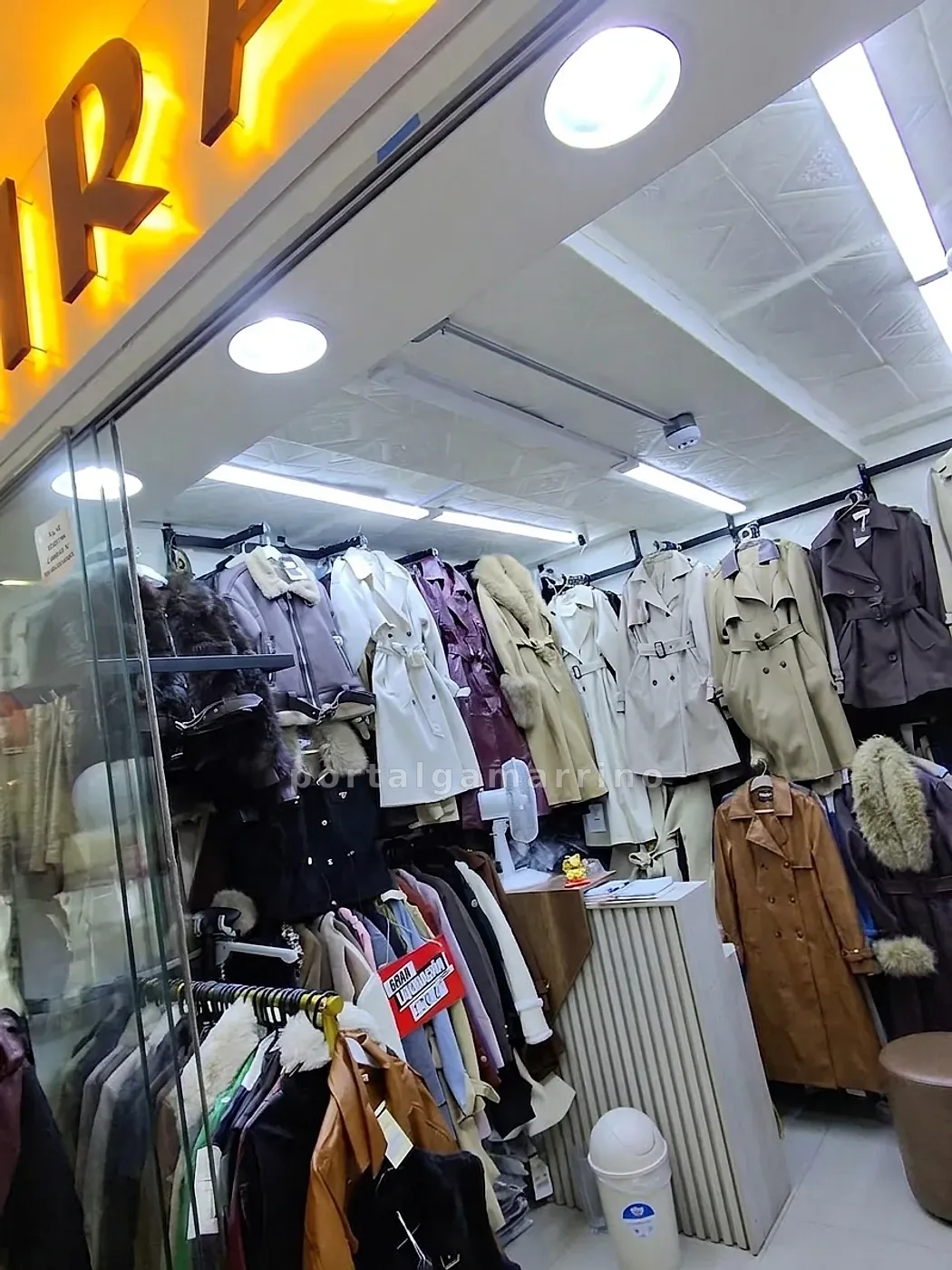 Tienda de casacas y abrigos para mujer · Ropa de Mujer · Abrigos Acolchados y Casacas — foto 1