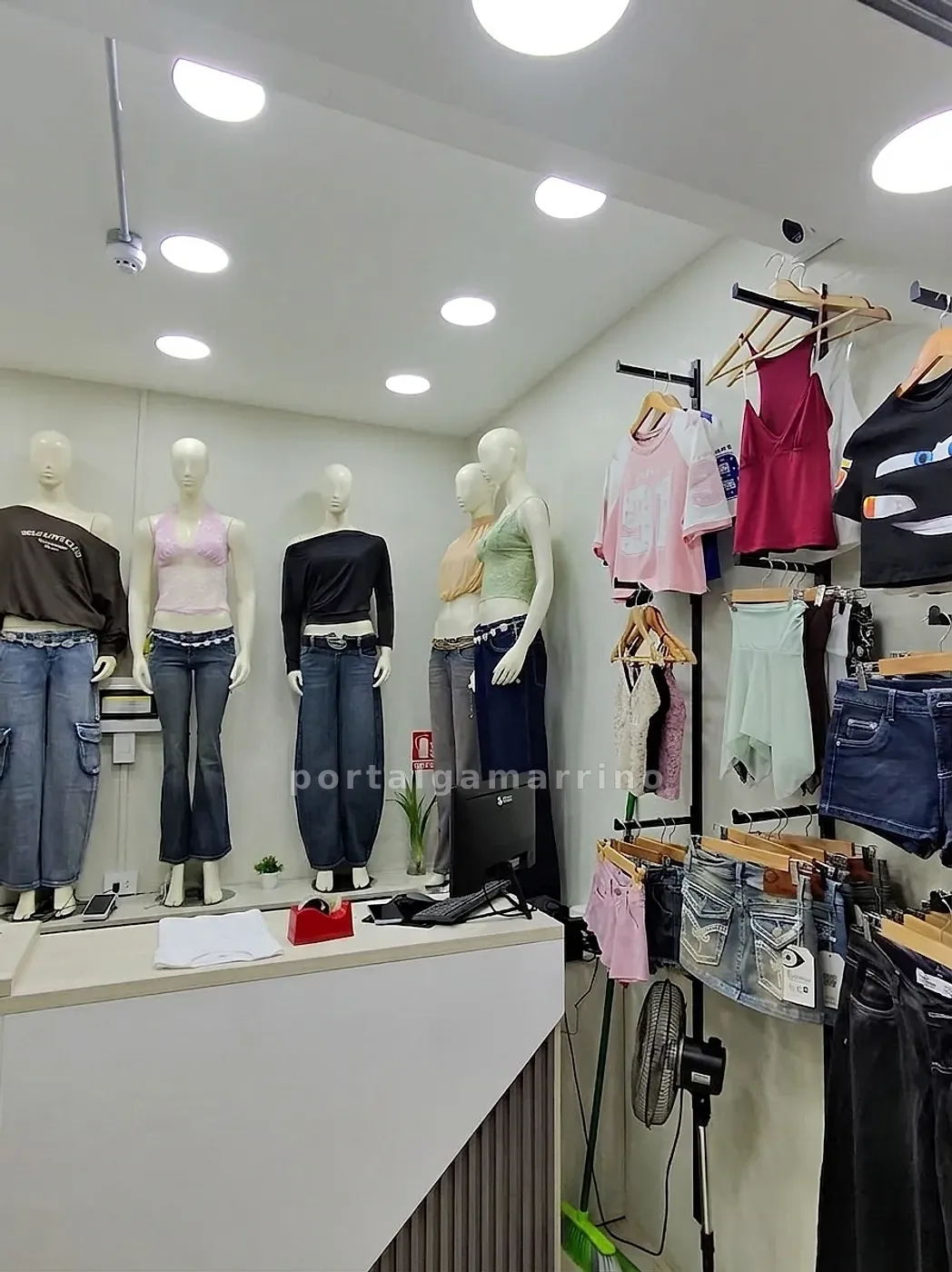 Tienda de jeans y tops para mujer · Ropa de Mujer · Ropa para mujer — foto 2