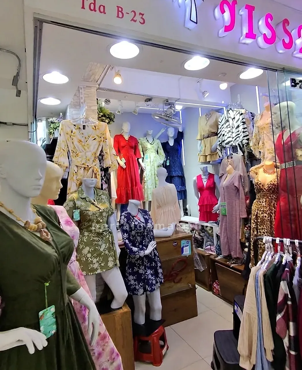 Tienda de vestidos y ropa casual para mujer · Ropa de Mujer · Vestidos — foto 3