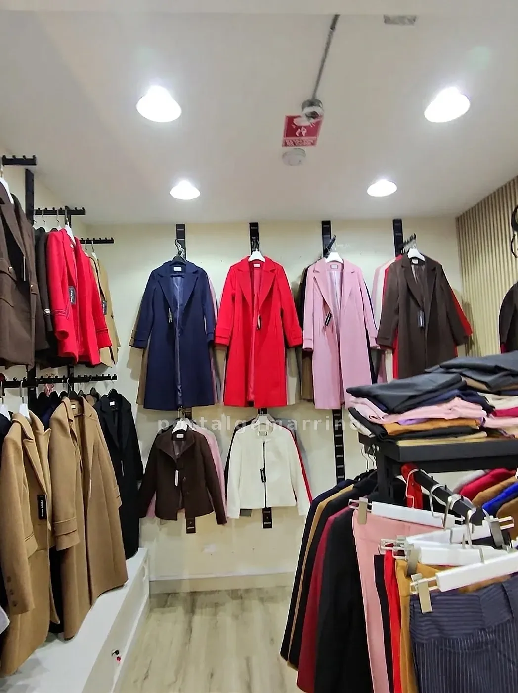 Tienda de abrigos y ropa elegante para mujer · Ropa de Mujer · Ropa Elegante para Mujer — foto 2