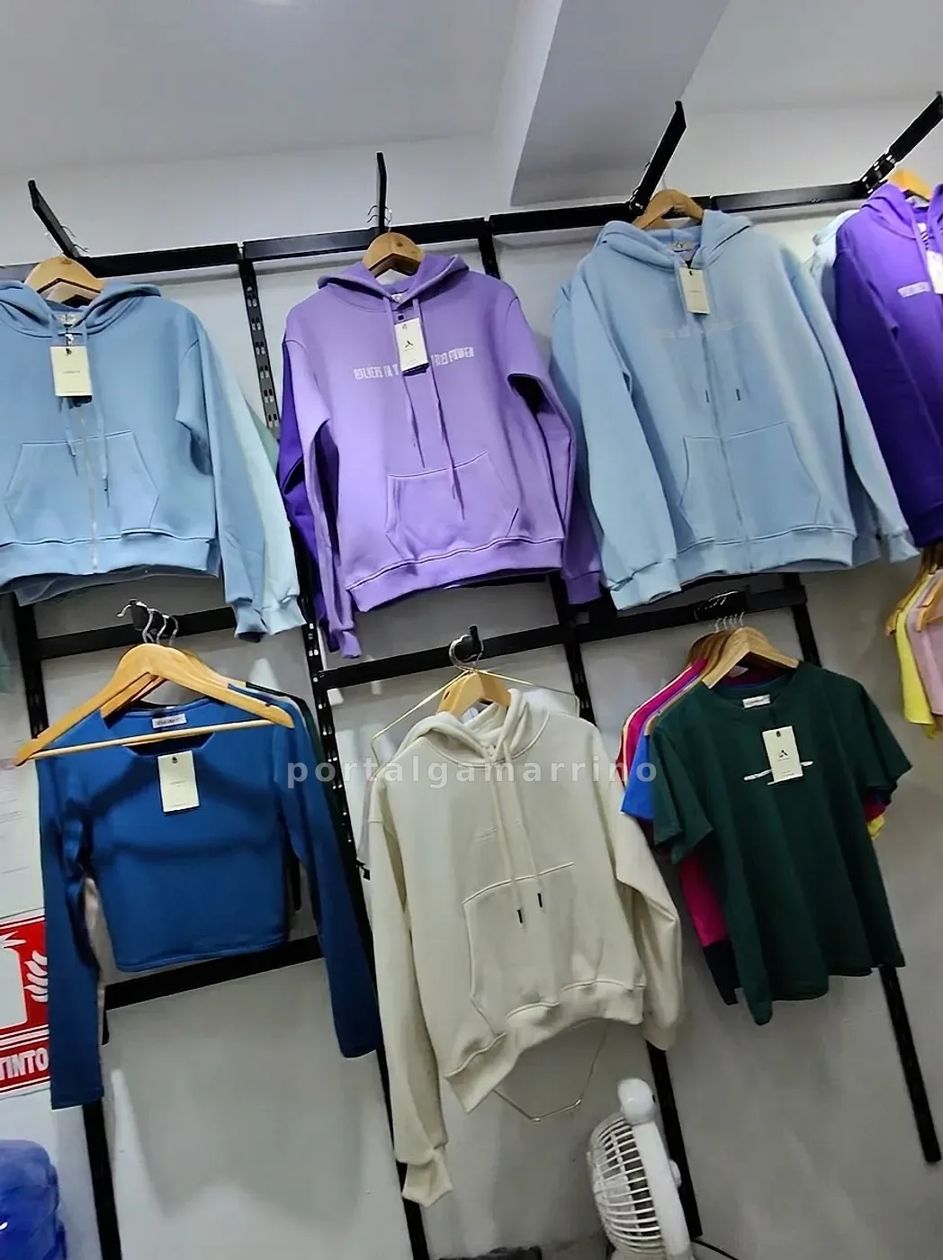 Tienda de poleras, joggers y polos para mujer — Galería La Koketa
