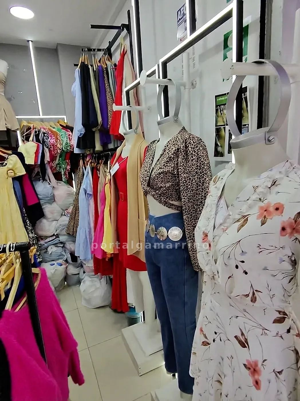 Tienda de ropa casual y vestidos para mujer — Galería La Koketa