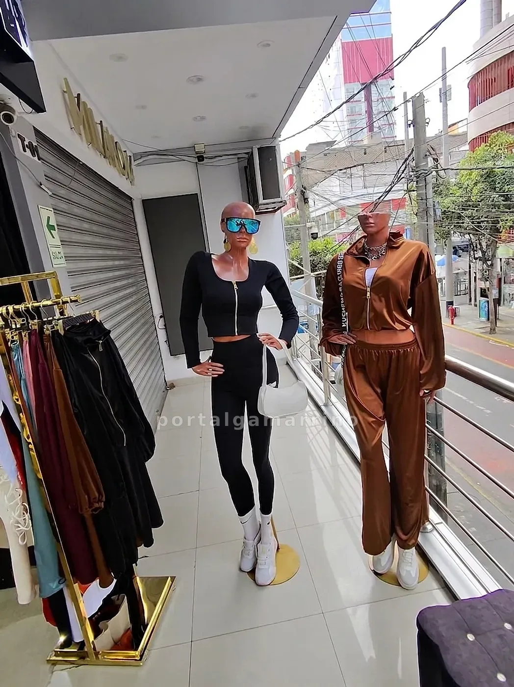 Tienda de vestidos y conjuntos de moda para mujer · Ropa de Mujer · Ropa para mujer — foto 2