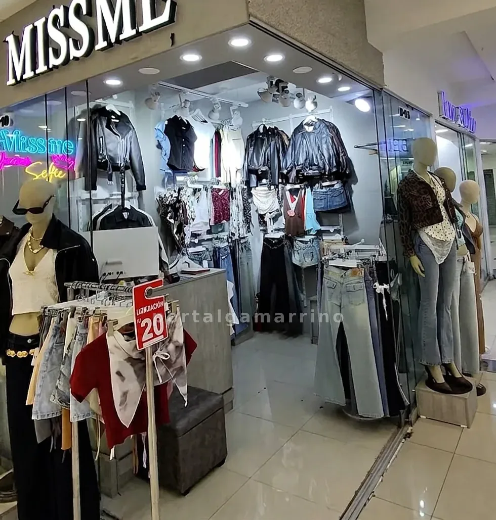 Tienda de jeans y moda casual para mujer · Ropa de Mujer · Ropa para mujer — foto 2