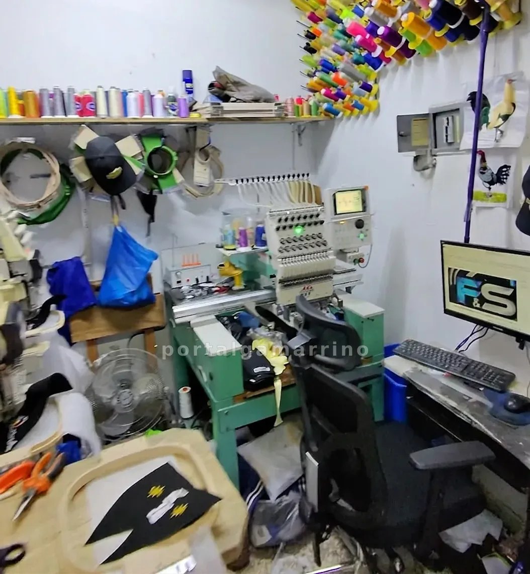 Tienda de bordado y personalización textil — Galería La Reyna