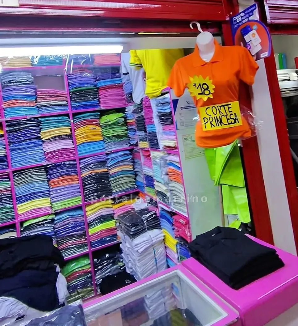 Tienda de polos piqué y camisetas publicitarias — Galería La Reyna