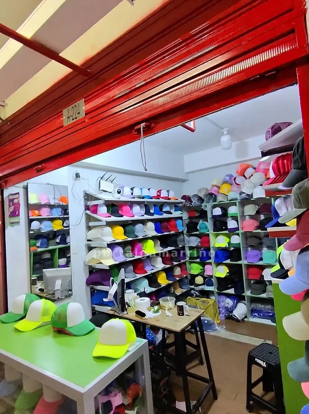 Tienda de gorras y sombreros · Accesorios · Gorras — foto 2