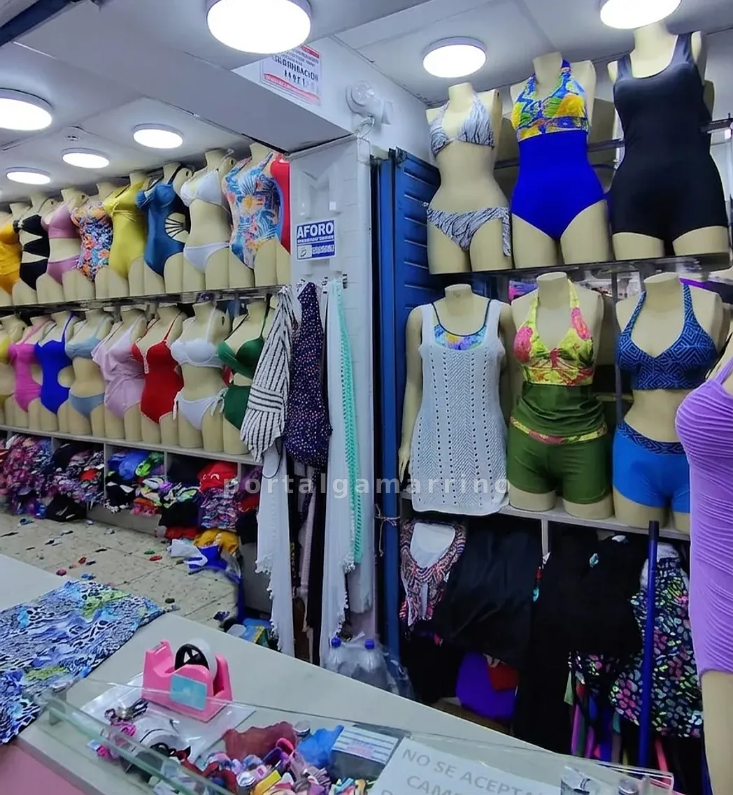 Tienda de ropa de baño para mujer — Galería Santa Lucia