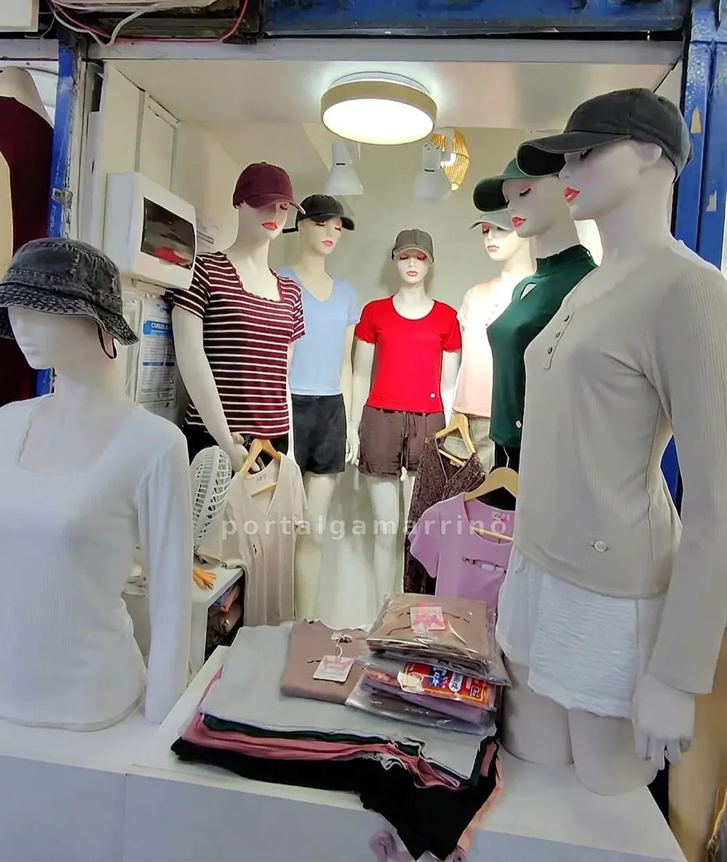 Tienda de ropa para mujer con vestidos, blusas, tops y pantalones · Ropa de Mujer · Ropa para mujer — foto 4