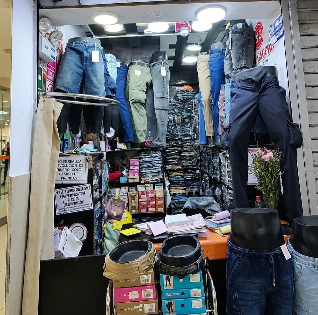 Tienda de jeans y pantalones para hombre · Jeans · Denim para Hombre y Mujer — foto 2