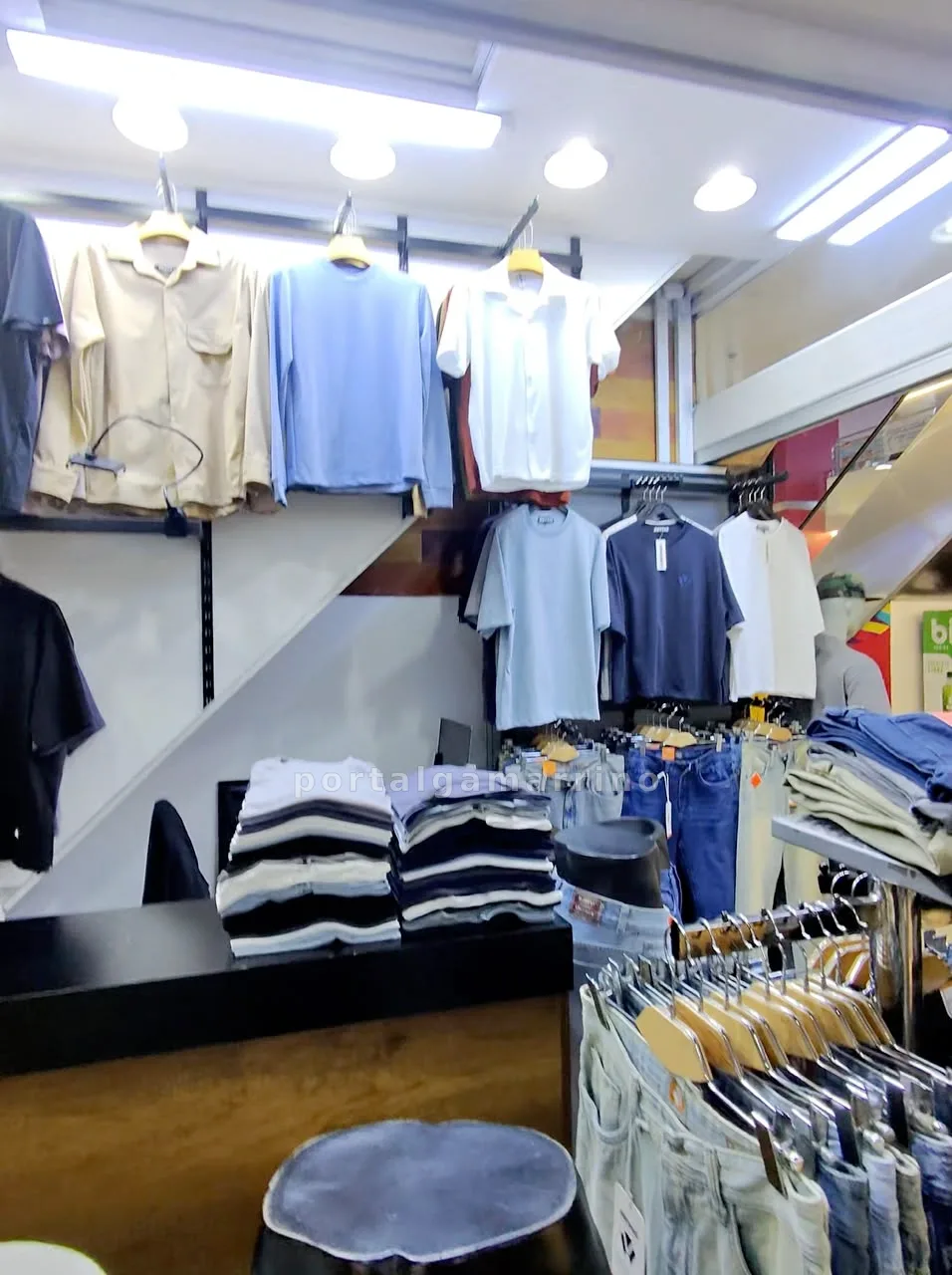 Tienda de jeans y polos para hombre · Ropa y Moda · Ropa para hombre — foto 1