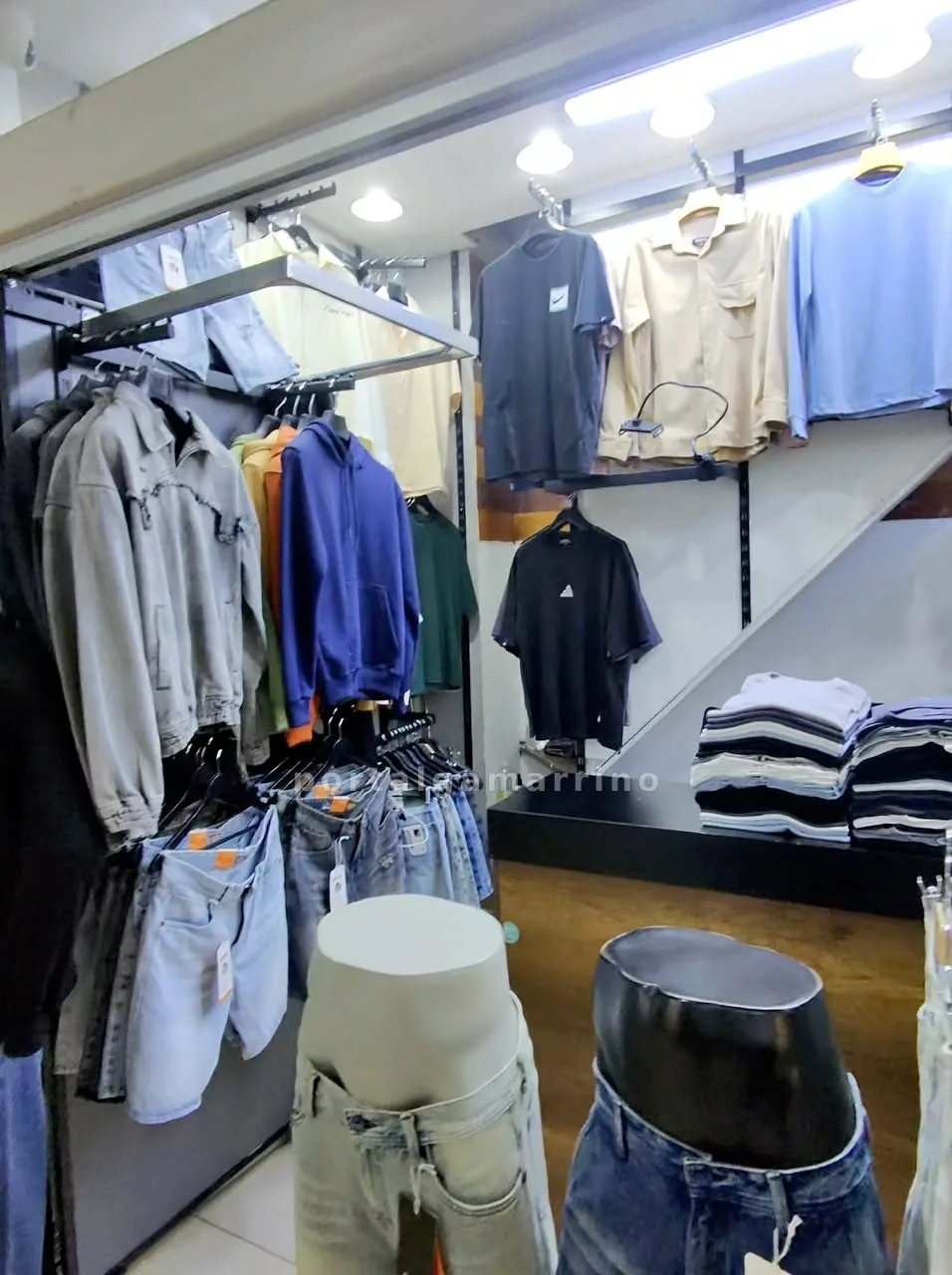 Tienda de jeans y polos para hombre · Ropa y Moda · Ropa para hombre — foto 2