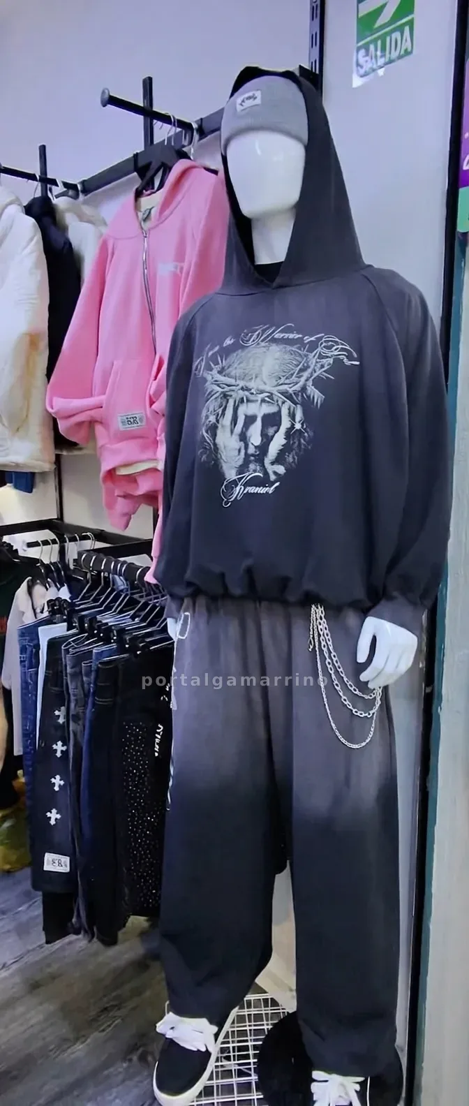 Tienda de poleras oversize y jeans baggy para mujer · Ropa de Mujer · Ropa para mujer — foto 1