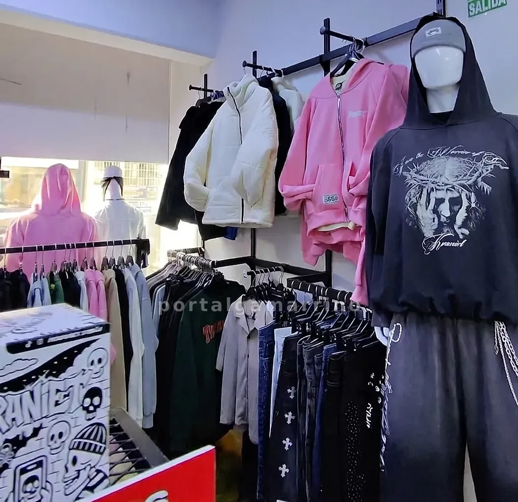 Tienda de poleras oversize y jeans baggy para mujer · Ropa de Mujer · Ropa para mujer — foto 2