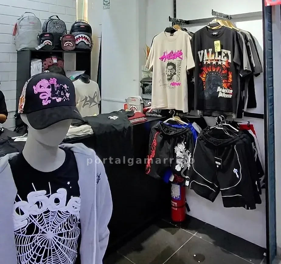 Tienda de ropa urbana con poleras, polos y joggers · Ropa y Moda · Ropa Casual — foto 2