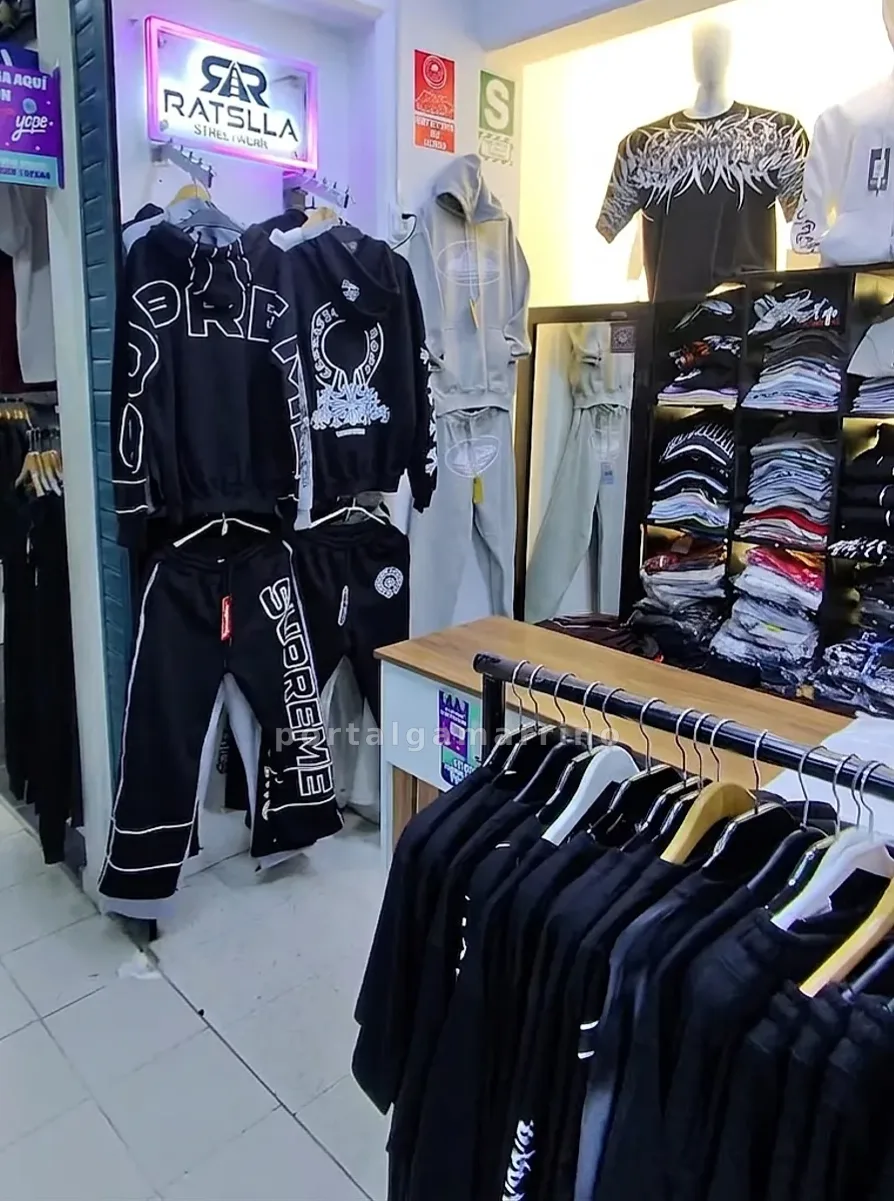 Tienda de ropa urbana para hombre · Ropa y Moda · Ropa para hombre — foto 2