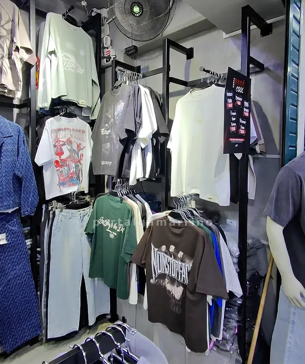 Tienda de polos oversize y ropa urbana · Ropa y Moda · Ropa Casual — foto 2