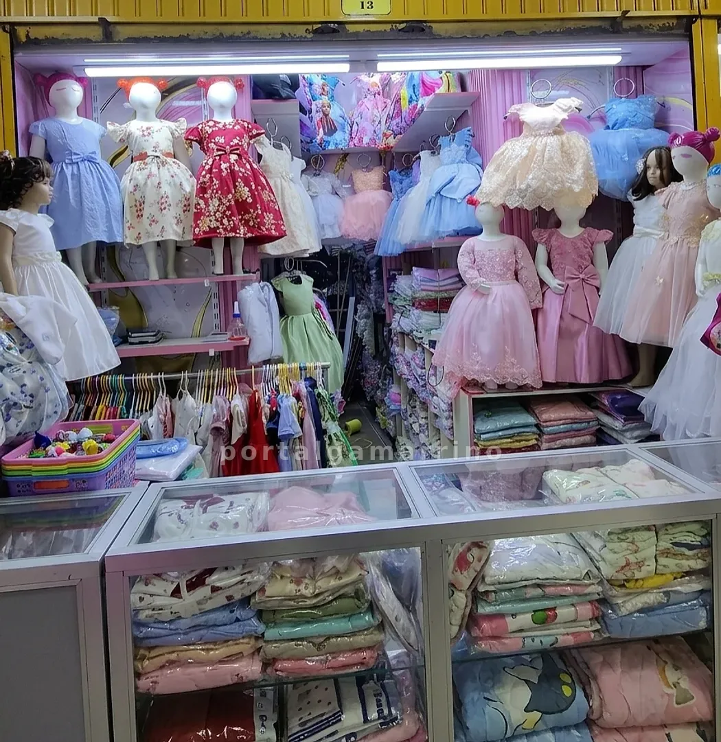 Tienda de vestidos de fiesta para niñas — Galería Los Confeccionistas